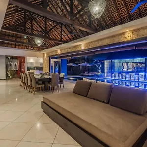 villa-samudra-raya.hotelsseminyak.net/