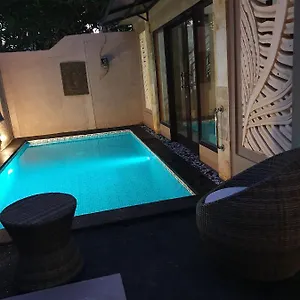 villa-indalia.hotelsseminyak.net/